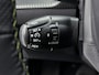Peugeot e-2008 EV GT 50 kWh 136 pk | Navigatie | Elektrisch Glazen Panoramadak | Accu 98% | Achteruitrijcamera | Parkeersensoren Voor en Achter | LED Koplampen | Keyless Start | Dodehoek Detectie | Climate Control | 17" Lichtmetalen Velgen | Apple Carplay/Android Auto |