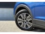 Volkswagen T-Cross 1.0 TSI Style - Virtual Cockpit - ACC - Navi - Stoelverwarming - Trekhaak - LED - Camera - Rijklaar