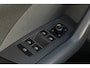 Volkswagen T-Cross 1.0 TSI Style - Virtual Cockpit - ACC - Navi - Stoelverwarming - Trekhaak - LED - Camera - Rijklaar