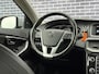 Volvo V40 Cross Country 2.0 D2 Nordic+ | Adaptieve cruise control | BLIS | Trekhaak |verwarmde voorstoelen | Voorruit verwarming | standkachel | All Season |