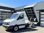 Volkswagen Crafter 35 2.5 TDI Btw vrij  Kipper Airco Cruise controle Trekhaak 2800kg trekgewicht 3-Persoons Gereedschapskist Pick-up Euro 5 Ex gemeente Bpm vrij Kieper Open laadbak Ex gemeinde