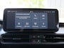 Jeep Avenger 54 kWh Longitude | Navigatie | Achteruitrijcamera | 17'' LM velgen | Keyless Entry