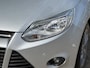 Ford Focus Wagon 1.0 EB Nw APK + Nw DB riem Trekhaak Parkeerhulp+systeem Airco