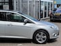 Ford Focus Wagon 1.0 EB Nw APK + Nw DB riem Trekhaak Parkeerhulp+systeem Airco