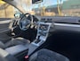 Volkswagen Passat Variant 1.8 TSI Highline Automaat Navi PDC Cruise Trekhaak Stoelverwarming LM velgen