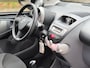 Toyota Aygo 1.0-12V Comfort Airco Lage km 5drs Bluetooth LM velgen Topstaat