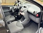 Toyota Aygo 1.0-12V Comfort Airco Lage km 5drs Bluetooth LM velgen Topstaat