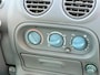 Renault Twingo 1.2 Lazuli Airco Bluetooth Elektrische ramen Lage KM