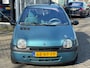 Renault Twingo 1.2 Lazuli Airco Bluetooth Elektrische ramen Lage KM