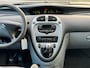 Citroën Xsara Picasso 1.6i Cruise Lage km Nieuw APK 1e eig Parkeersensoren Topstaat Boekjes
