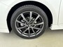 Toyota Prius 1.8 Plug-in Executive Business | Zwart leder Interieur | Head Up Display | Navigatie |