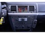 Opel Vectra Wagon 1.8-16V Executive lederen bekleding navigatie electr. achterklep sportonderstel 18"lmv cruise controlle clima trekhaak