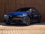 Alfa Romeo Giulia 2.0T 280pk Veloce Ti Q2 | Pano-dak | 1e eigenaar | Blu Montecarlo | Race-mode