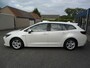 Toyota Corolla Touring Sports 1.8 HYBRID ACTIVE AUTOMAAT NAV ECC LMV CAMERA PDC XENON RIJKLAARPRIJS