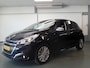 Peugeot 208 1.2 PureTech Signature, Dealer onderhouden, Navigatie, Cruise controle, Airco, Elek ramen, Lm velgen 16'', Pdc, Trekhaak, 49.000km Uniek!! Bovag afleverpakket 695,-