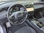 Hyundai Tucson 1.6 T-GDI PHEV Plug-in N Line Sky 4WD Automaat / Accu SoH 100% / Glazen schuif- en kanteldak / Apple Carplay Android Auto / Stuur- en Stoelverwarming / Rondomzicht camera / Elektrische achterklep / Trekgewicht 1350kg /