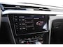 Volkswagen Arteon Shooting Brake 1.4 TSI 218pk DSG eHybrid R-Line | SoH 100% | Trekhaak | Panoramadak | 360 Camera | Stoelverwarming