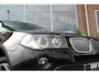 BMW X3 2.0i E83 Executive Facelift | Origineel NL | 18 inch | Xenon | Trekhaak | Dakraam | Sportstoelen | Cruise-control | Climate-control | PDC | Leer | Navi | Youngtimer | ➡️