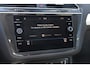 Volkswagen Tiguan 1.5 TSI Comfortline Business 96KW/130PK, trekhaak, 17 LMV, privacy glas, NL Auto 2e eigenaar door ons nieuw geleverd en onderhouden, elektrische achterklep, achteruitrijcamera, chrome dakrailing + sierlijsten, privacy glas, 3 zone climatronic, navigatie, parkeersensoren voor en achter privacy glas