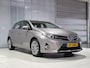 Toyota Auris 1.8 Hybrid Dynamic | 17'' LM velgen | Dealer onderhouden | Nette auto |