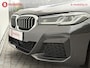 BMW 5-Serie 520i High Executive M-Sport Schuif/Kanteldak Head-Up Display | Laserlicht | Comfort Stoelen | Achteruitrijcamera | DAB | Hifi