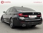 BMW 5-Serie 520i High Executive M-Sport Schuif/Kanteldak Head-Up Display | Laserlicht | Comfort Stoelen | Achteruitrijcamera | DAB | Hifi