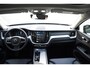 Volvo XC60 T8 455PK Automaat AWD Plus Dark / Adaptieve cruise control / Harman Kardon / BLIS / Panoramadak / Apple carplay  / Elektrische achterklep / 360 Camera / Elektrische stoelen met geheugen / Stoel en stuurwielverwarming / 21” velgen /