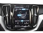 Volvo XC60 T8 455PK Automaat AWD Plus Dark / Adaptieve cruise control / Harman Kardon / BLIS / Panoramadak / Apple carplay  / Elektrische achterklep / 360 Camera / Elektrische stoelen met geheugen / Stoel en stuurwielverwarming / 21” velgen /