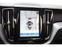 Volvo XC60 T8 455PK Automaat AWD Plus Dark / Adaptieve cruise control / Harman Kardon / BLIS / Panoramadak / Apple carplay  / Elektrische achterklep / 360 Camera / Elektrische stoelen met geheugen / Stoel en stuurwielverwarming / 21” velgen /