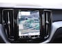 Volvo XC60 T8 455PK Automaat AWD Plus Dark / Adaptieve cruise control / Harman Kardon / BLIS / Panoramadak / Apple carplay  / Elektrische achterklep / 360 Camera / Elektrische stoelen met geheugen / Stoel en stuurwielverwarming / 21” velgen /