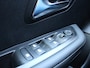 Peugeot 208 Allure 1.2 Hybrid 110PK e-DCS6 Automaat Navigatie, 360 camera, Lichtmetalen velgen, Parkeerhulp voor & achter, Cruise Control