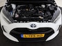 Toyota Yaris 1.5 Hybrid Dynamic I Navigatie I Climate Control I Cruise Control Adaptief I Camera I USB I 1e Eigenaar I Volledig LOUWMAN Onderhouden I