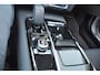 Volvo V90 T6 350 PK Plug-in hybrid AWD Ultra Dark Trekhaak | HUD | H&K | 360 Camera | Pano Dak | Leer