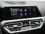 BMW 3-Serie 320e M Sport Shadow Plug In Hybrid PHEV | Alcantara Sportstoelen Verwarmd | Sfeerverlichting | 19"L.M | Virtual | Apple Carplay | DAB | Navi Full Map |