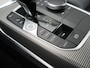BMW 3-Serie 320e M Sport Shadow Plug In Hybrid PHEV | Alcantara Sportstoelen Verwarmd | Sfeerverlichting | 19"L.M | Virtual | Apple Carplay | DAB | Navi Full Map |