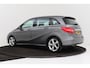 Mercedes-Benz B-klasse 180 Ambition | Trekhaak | Volledig Ond. | Navigatie | Stoelverwarming | Cruise Control |