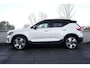 Volvo XC40 Single Motor Extended Range Plus 82 kWh Verwarmbare Voorstoelen+ Stuurwiel | Getint Glas | Adaptieve Cruise Control | Google Infotainment