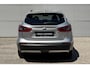 Nissan Qashqai 1.2 Tekna / Nederlandse Auto / 360 camera / DAB / Panorama dak / Trekhaak / Navigatie / Parkeersensors voor en achter / Verwarmbare voorstoelen / Voorruitverwarming / Dodehoek Sensoren