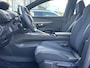 Peugeot 3008 1.2 Turbo 130 pk Automaat Allure Pack Navigatie Camera Carplay Adaptieve Cruise DAB Stoelverwarming Keyless Led 18 Inch Velgen Zwart Dak Parkeersensoren Getint Glas 1e Eigenaar in nieuwstaat