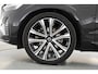 Volvo XC60 2.0 T8 Plug-in hybrid AWD Ultimate Dark | Luchtvering | Pano | B&W audio  | Head-up | Trekhaak | 360 camera