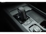 Volvo XC60 2.0 T8 Plug-in hybrid AWD Ultimate Dark | Luchtvering | Pano | B&W audio  | Head-up | Trekhaak | 360 camera