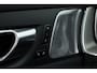 Volvo XC60 2.0 T8 Plug-in hybrid AWD Ultimate Dark | Luchtvering | Pano | B&W audio  | Head-up | Trekhaak | 360 camera