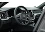 Volvo XC60 2.0 T8 Plug-in hybrid AWD Ultimate Dark | Luchtvering | Pano | B&W audio  | Head-up | Trekhaak | 360 camera