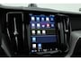 Volvo XC60 2.0 T8 Plug-in hybrid AWD Ultimate Dark | Luchtvering | Pano | B&W audio  | Head-up | Trekhaak | 360 camera