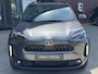 Toyota Yaris Cross 1.5 Hybrid DYNAMIC NIEUW DIRECT LEVERBAAR! STOEL/STUURVERW BLIND SPOT PARK-SENSOREN KEYLESS 17'' LM-VELGEN CAMERA APPLE/ANDROID CLIMA AD-CRUISE