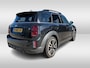MINI Countryman Mini 2.0 Cooper S E ALL4 / JCW Package / Panoramadak / Camera / Leder / 19'' / Harman Kardon / Keyless / Stoelverwarming / DAB / Cruise Control