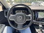 Volvo V60 2.0 T5 Momentum / Trekhaak / Leder / Navigatie / 18'' / Apple CarPlay / Parkeerhulp V+A / Stoelverwarming / Cruise Control
