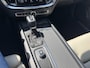 Volvo V60 2.0 T5 Momentum / Trekhaak / Leder / Navigatie / 18'' / Apple CarPlay / Parkeerhulp V+A / Stoelverwarming / Cruise Control