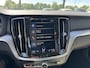 Volvo V60 2.0 T5 Momentum / Trekhaak / Leder / Navigatie / 18'' / Apple CarPlay / Parkeerhulp V+A / Stoelverwarming / Cruise Control