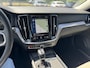 Volvo V60 2.0 T5 Momentum / Trekhaak / Leder / Navigatie / 18'' / Apple CarPlay / Parkeerhulp V+A / Stoelverwarming / Cruise Control